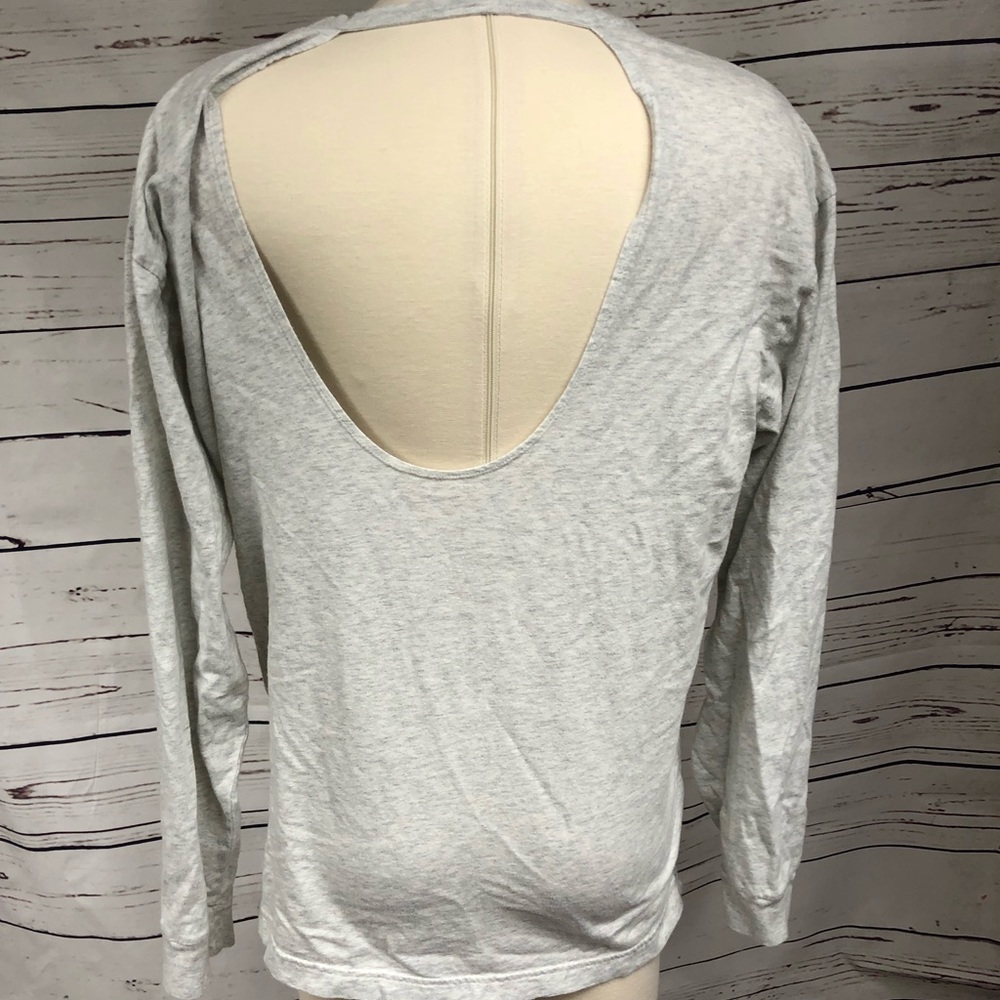 VS Grey Open Back Top - Picture 5 of 6